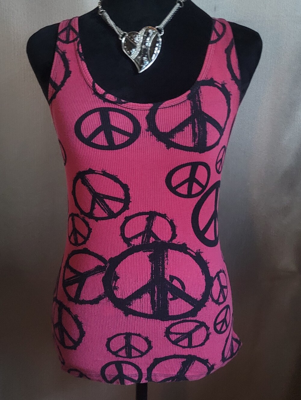 Pink Peace Sign Ribbed Tank Top - Unbranded